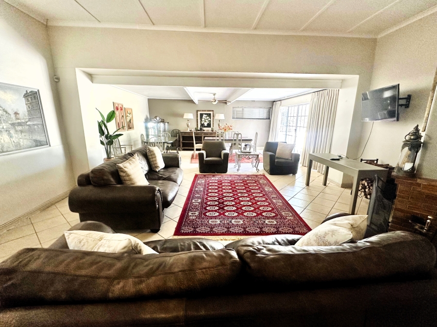 To Let 3 Bedroom Property for Rent in Riebeek Kasteel Western Cape